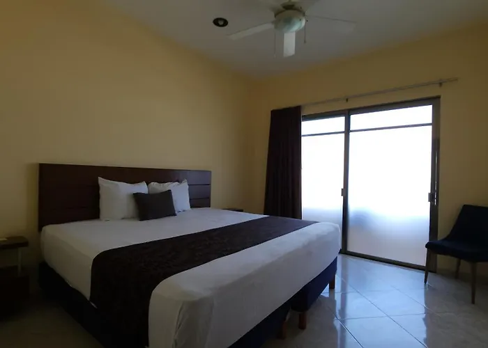San Miguel 3*